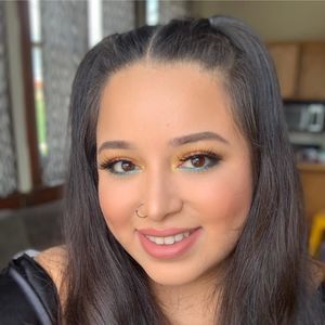 Meet your Posher, Daysha